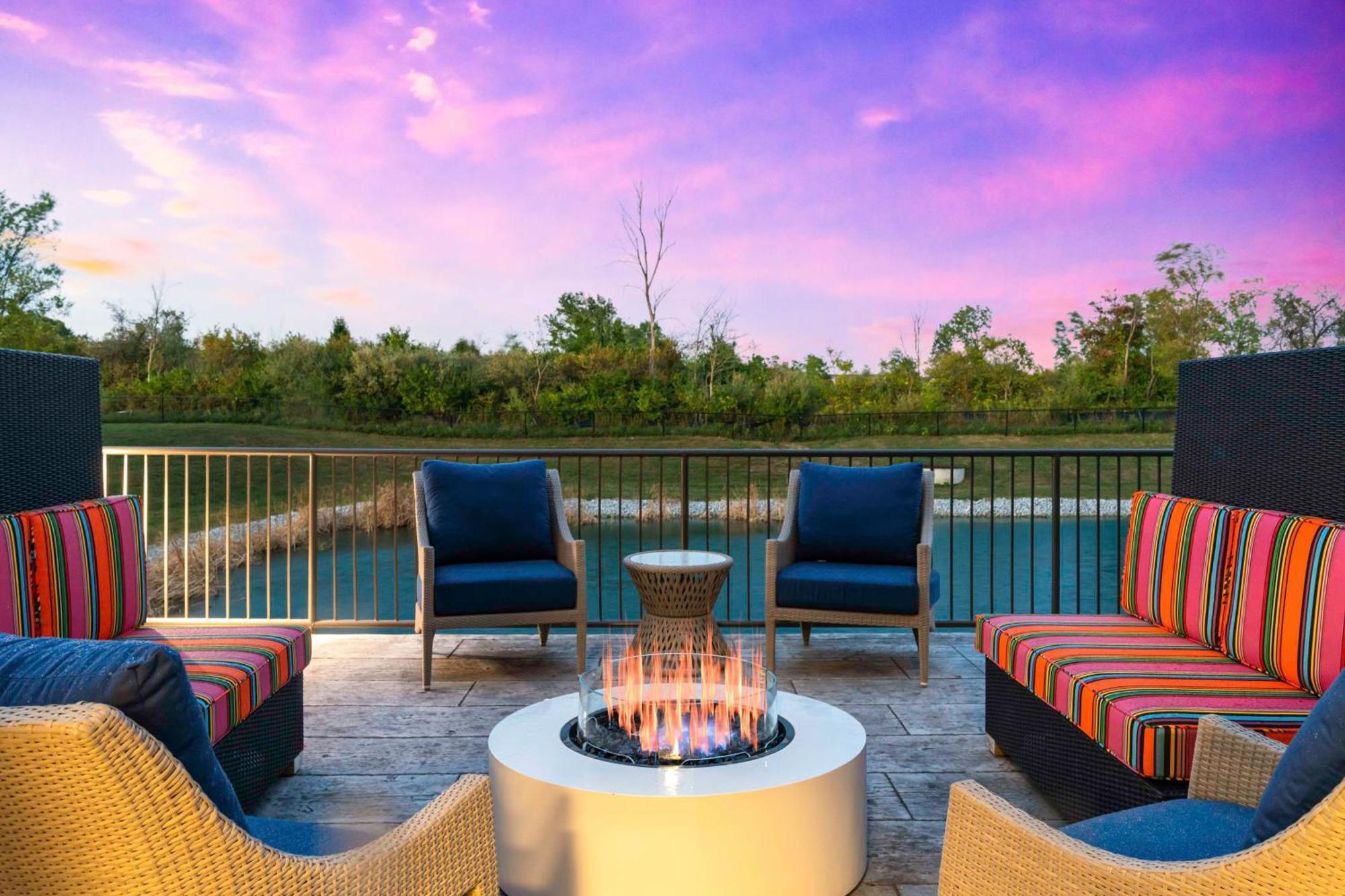 Hilton Garden Inn By Hilton Fort Wayne North Sunnybrook Acres Exterior foto